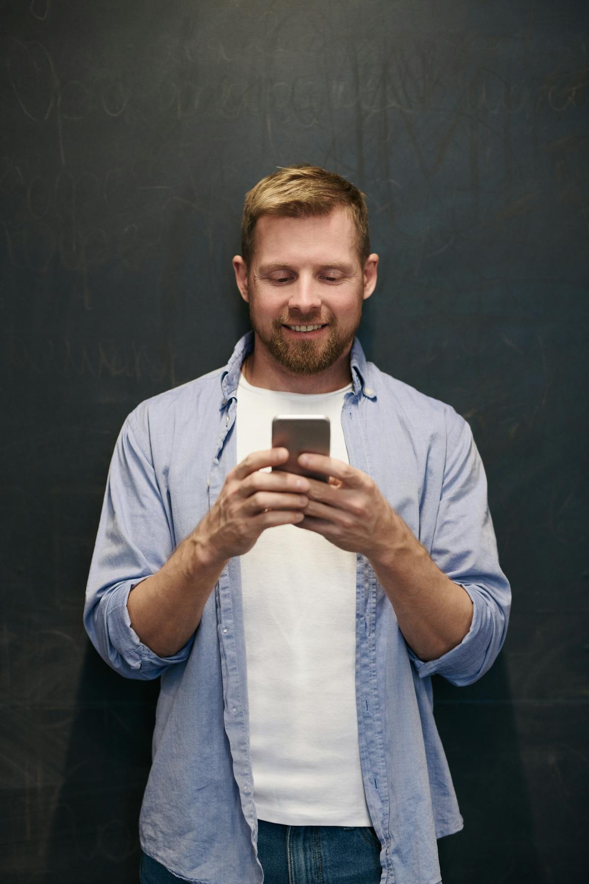 First 10 Customers: Pricing Psychology for AI-First Startups
